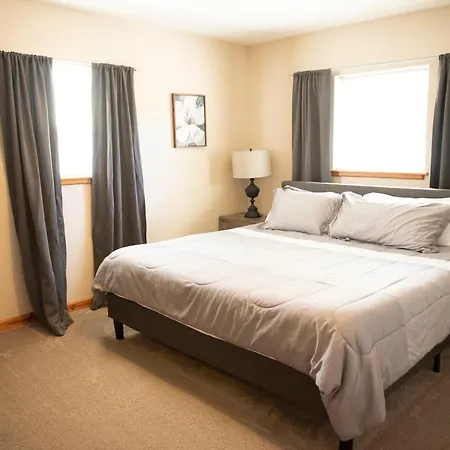 Biker Hiker Friendly 3 Bedroom By Strouds Run State Park